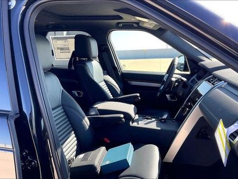 New 2026 Land Rover Discovery Limited Edition AWD/4WD image 11