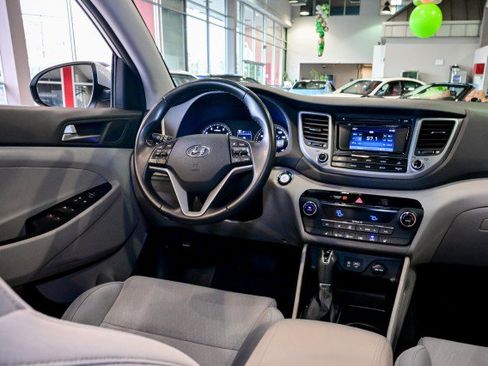 Used 2017 Hyundai Tucson Value w/ Cargo Package image 30