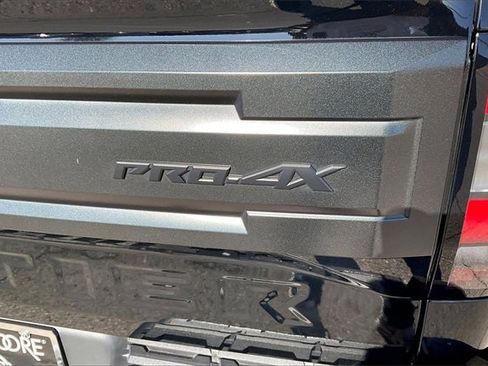 Certified 2025 Nissan Frontier PRO-4X w/ Pro Convenience Package image 8