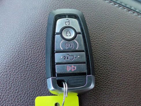 Certified 2022 Ford F150 Lariat w/ Equipment Group 502A High image 35