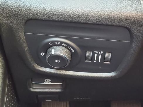 New 2025 Jeep Grand Cherokee L Limited image 16