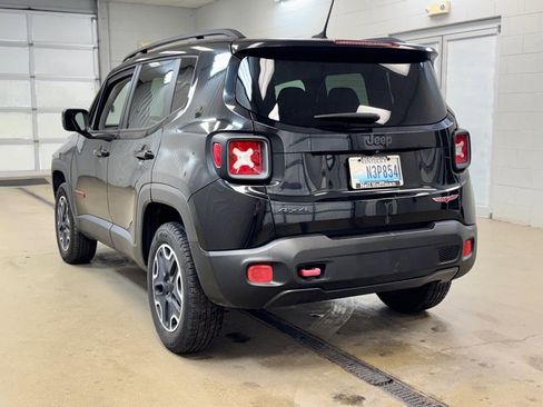 Used 2016 Jeep Renegade Trailhawk image 7