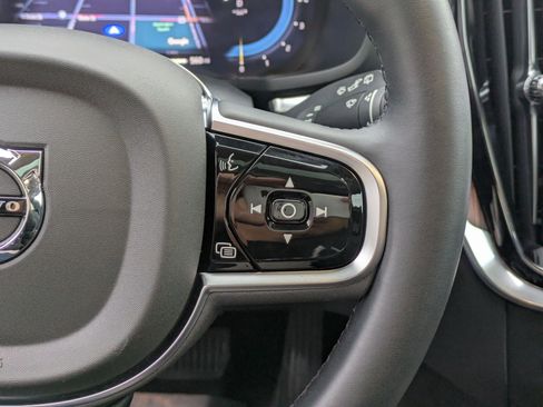 Certified 2025 Volvo V60 B5 Cross Country Plus image 18