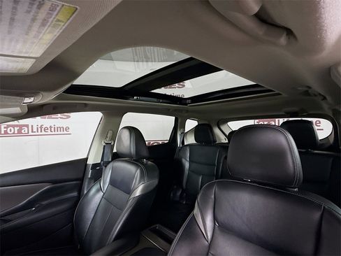 Certified 2020 Nissan Murano SL w/ Moonroof Package image 12
