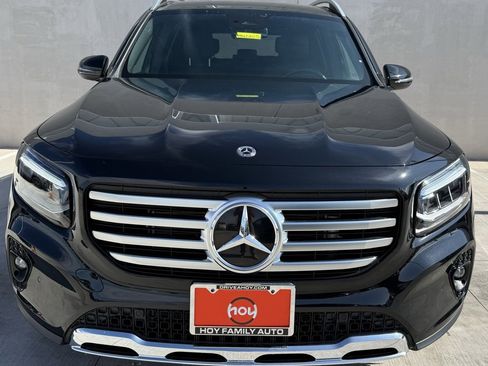 Used 2024 Mercedes-Benz GLB 250 image 2