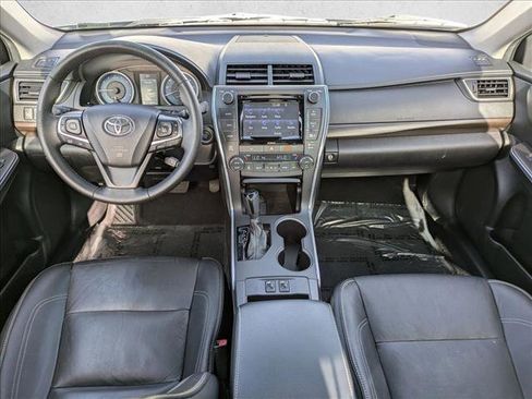 Used 2017 Toyota Camry XLE image 17
