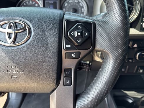 Used 2023 Toyota Tacoma TRD Off-Road image 46