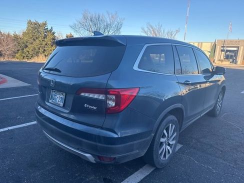 Used 2021 Honda Pilot EX image 4
