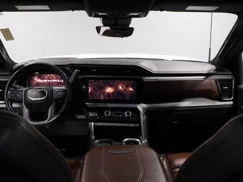 Used 2024 GMC Sierra 2500 Denali Ultimate image 20