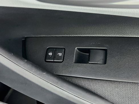 Used 2026 Toyota Corolla SE FWD image 30