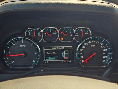 Used 2015 Chevrolet Tahoe LT image 3