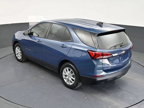 Used 2024 Chevrolet Equinox LS FWD image 14