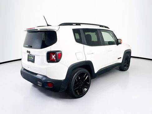Used 2020 Jeep Renegade Latitude image 9
