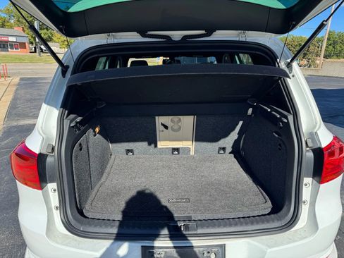 Used 2016 Volkswagen Tiguan R-Line image 5