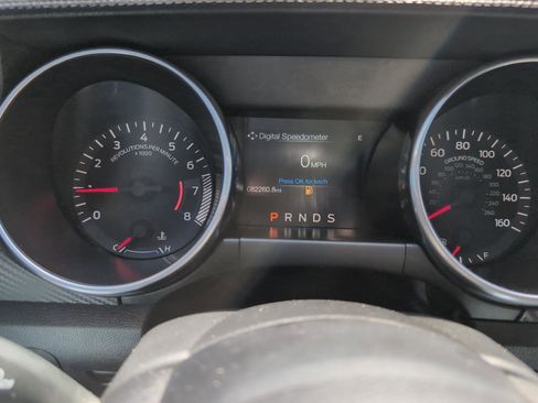 Used 2018 Ford Mustang Coupe RWD image 13