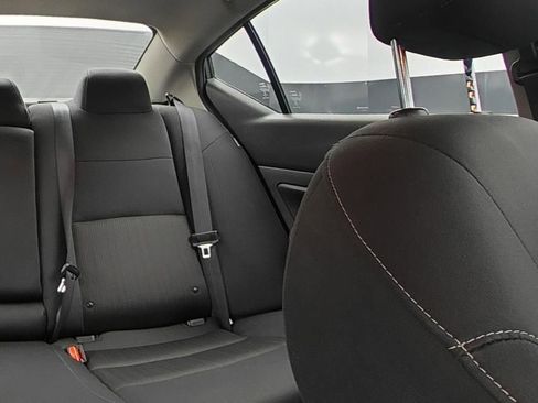 Used 2025 Nissan Altima 2.5 SV FWD image 11