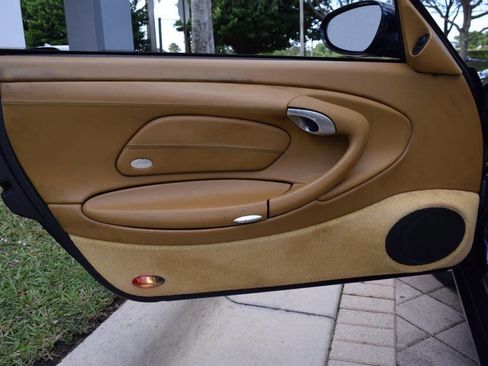 Used 2000 Porsche 911 Carrera 4 image 69