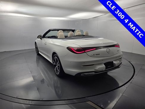 Used 2025 Mercedes-Benz CLE 300 4MATIC Cabriolet image 13
