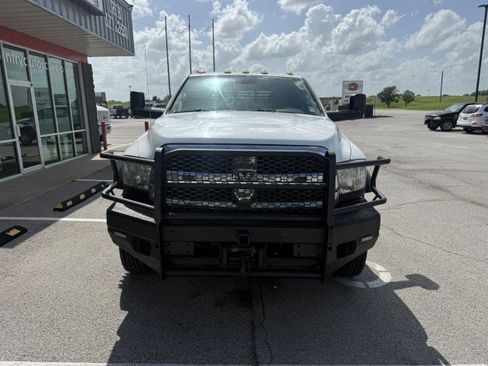 Used 2017 RAM 4500 Tradesman w/ Chrome Appearance Group AWD/4WD image 11