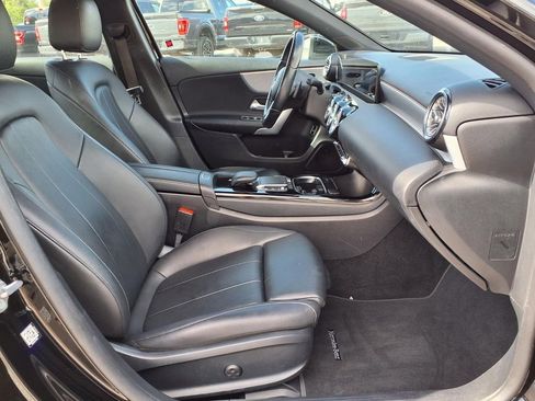 Used 2021 Mercedes-Benz A 220 4MATIC image 12