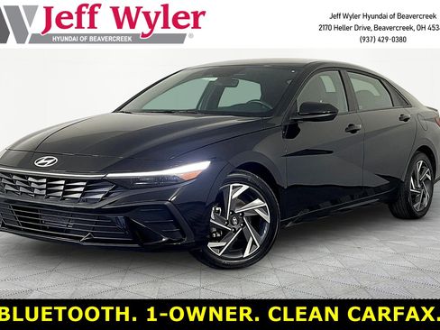 Used 2025 Hyundai Elantra Sport FWD image 1