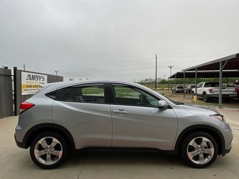 Used 2020 Honda HR-V LX image 21