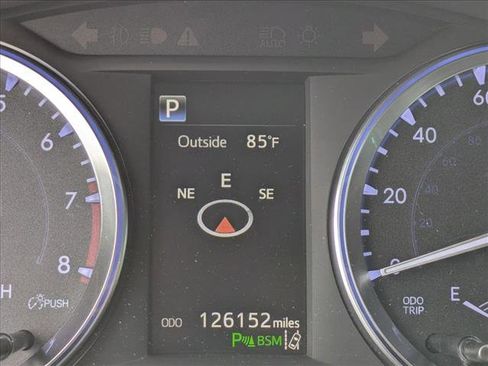 Used 2018 Toyota Highlander Limited Platinum AWD/4WD image 6