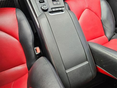 Used 2021 Toyota Highlander XSE image 30