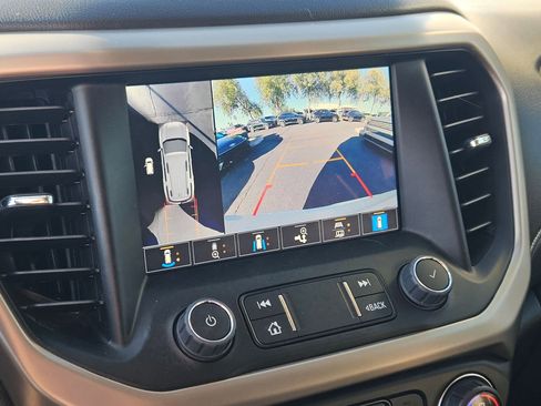 Used 2023 GMC Acadia Denali w/ Denali Ultimate Package image 14