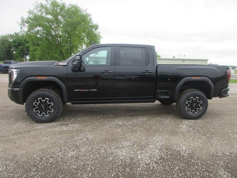 New 2026 GMC Sierra 2500 AT4X AWD/4WD image 9