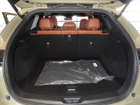 Certified 2024 MAZDA CX-5 Carbon Edition image 19