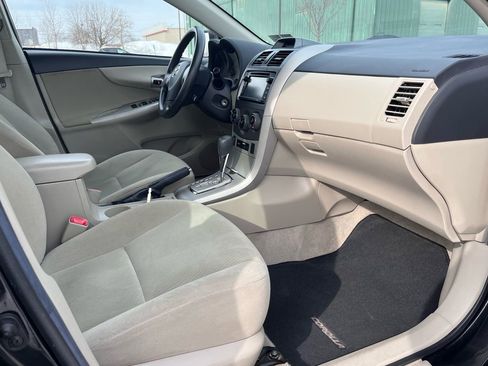 Used 2013 Toyota Corolla LE image 13