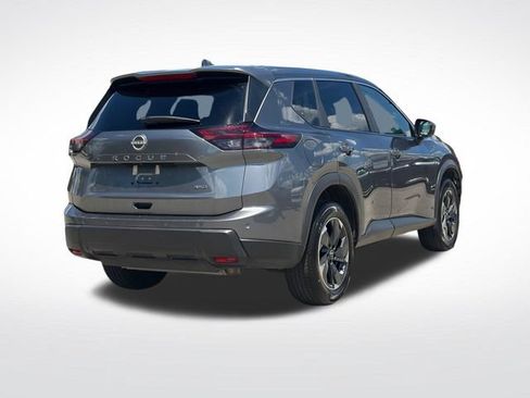 Used 2025 Nissan Rogue SV AWD/4WD image 15