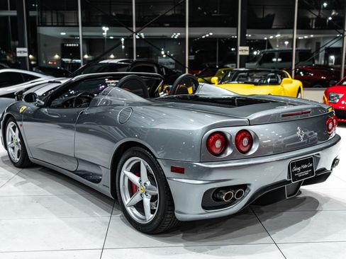 Used 2001 Ferrari 360 Spider image 2