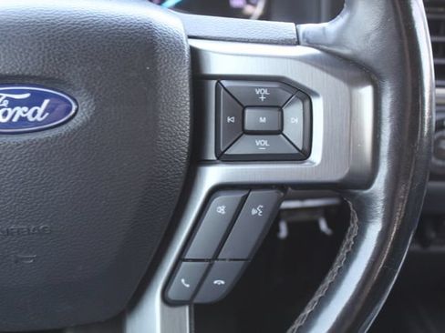 Used 2018 Ford Expedition Max Platinum AWD/4WD image 29