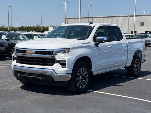 Used 2024 Chevrolet Silverado 1500 LT image 9