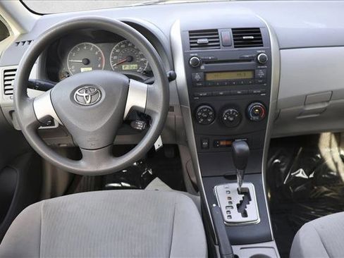 Used 2010 Toyota Corolla LE FWD image 21