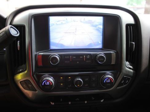 Used 2018 Chevrolet Silverado 1500 LT w/ All Star Edition image 12