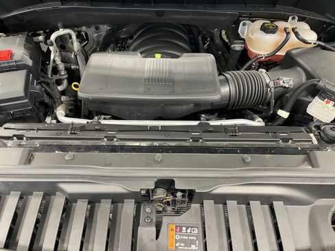 Used 2025 Chevrolet Silverado 1500 LT image 32