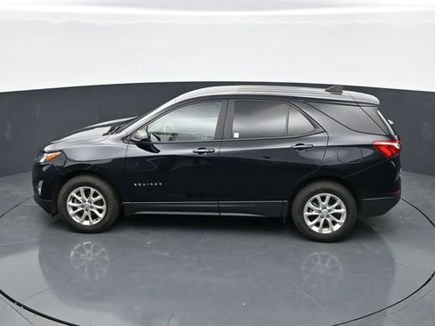 Used 2021 Chevrolet Equinox LS w/ LS Convenience Package FWD image 29
