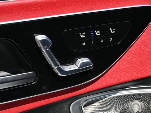 Used 2024 Mercedes-Benz CLE 300 4MATIC Cabriolet image 15