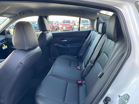 New 2026 Nissan Sentra SR w/ SR Premium Package FWD image 29