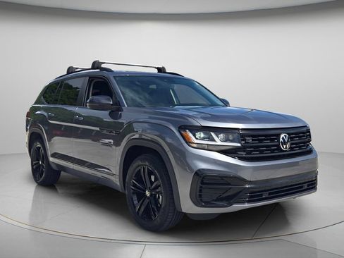 Certified 2023 Volkswagen Atlas SEL R-Line AWD/4WD image 9