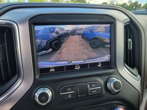 Used 2022 GMC Sierra 1500 SLT AWD/4WD image 23