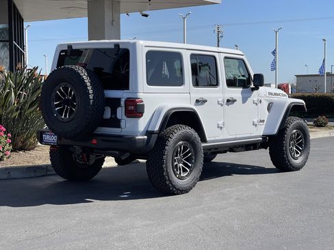 New 2026 Jeep Wrangler Unlimited Rubicon image 8