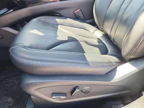 Used 2022 Lincoln Nautilus Reserve image 25