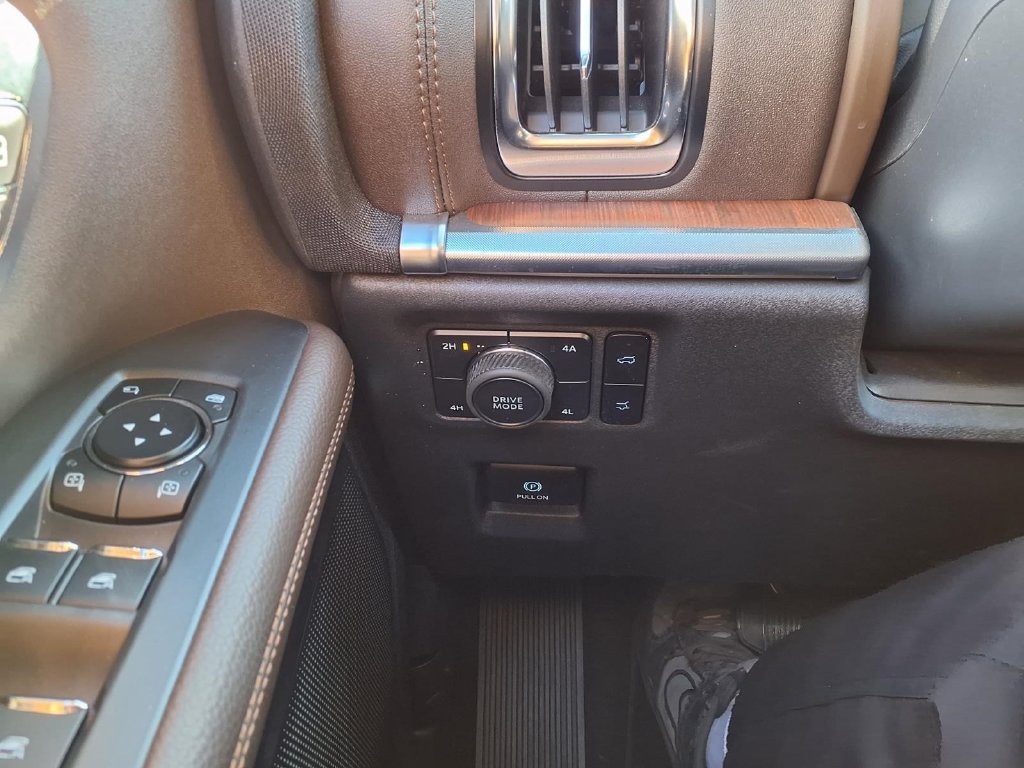 Used 2025 Ford Expedition King Ranch AWD/4WD image 22