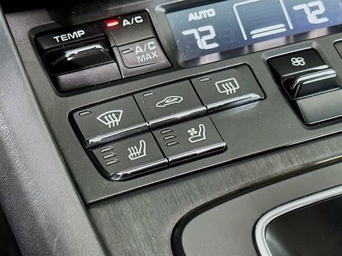 Certified 2019 Porsche 911 Targa 4 GTS image 21