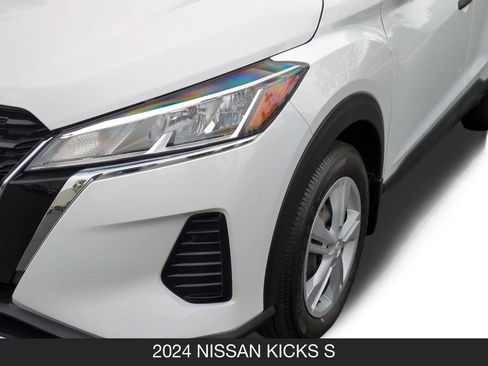 Used 2024 Nissan Kicks S FWD image 10