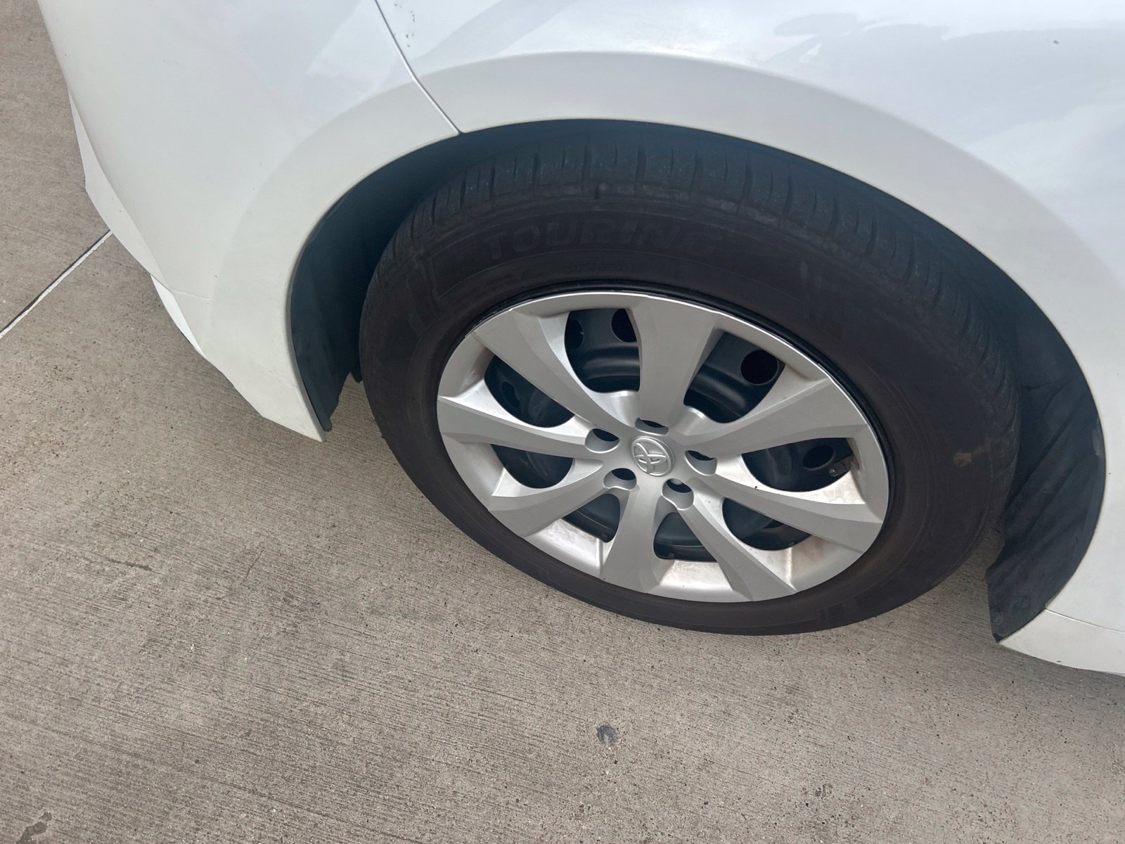 Used 2025 Toyota Corolla LE FWD image 23